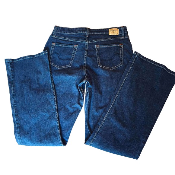 Levis, Signature - Jeans, at waist dark wash Boot Cut, Size 12L - Picture 4 of 11